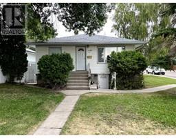 1423 & 1425 13 Avenue S, lethbridge, Alberta