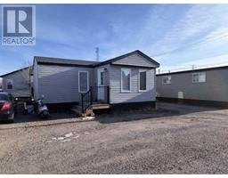 5, 1048 Elk Avenue, pincher creek, Alberta