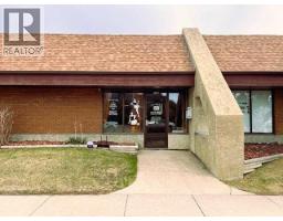 1631 Cedar Road S, lethbridge, Alberta