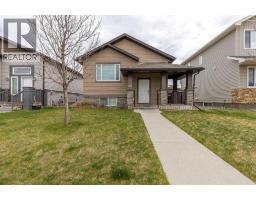Main Floor, 139 Mt Sundial Court W, lethbridge, Alberta