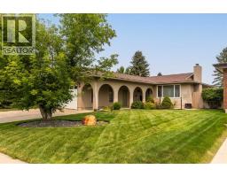 10 Seneca Place W, lethbridge, Alberta