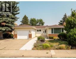 <div class="price">$460,000</div> 3833 Pebble Place S<br>Lethbridge, Alberta<br><div class='bed_bath'>4 Bed | 3 Bath</div>
